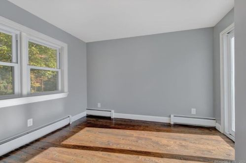 1300 Spindle Hill Rd, Waterbury CT  06716-1223 exterior