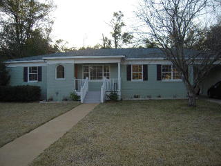52 Hillside Ln, Mobile, AL 36608-1353