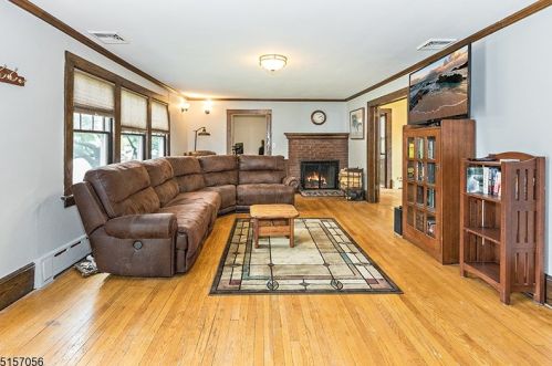 110 Early St, Morristown NJ  07960-3746 exterior