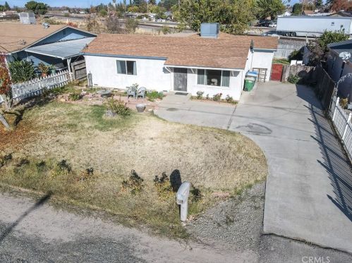 7406 Walnut Ave, Winton, CA 95388-9301