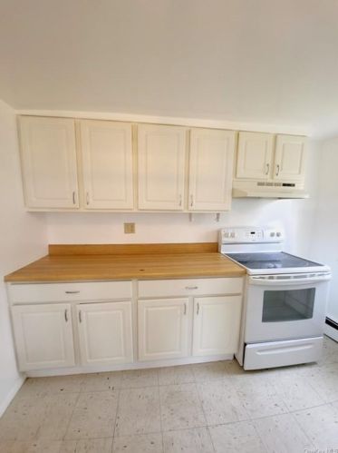 6 Ivy Hill Rd, Mahopac NY  10541-1208 exterior