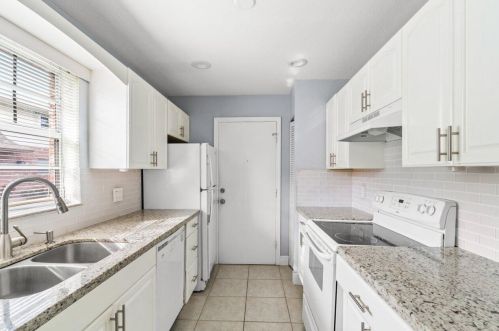 2023 Seacrest Blvd, Boynton Beach, FL 33435-6831