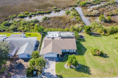 6908 Southwind Dr, Port Richey, FL 34667-3928