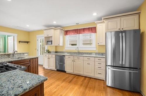 49 Pennsylvania Ave, Flemington NJ  08822-1223 exterior