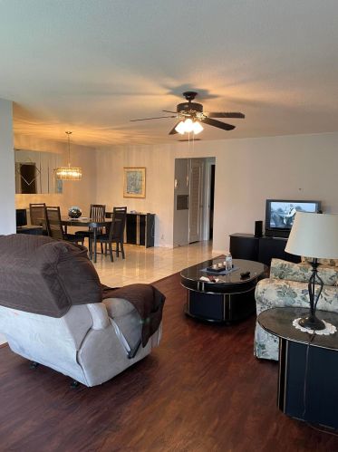 170 South Blvd, Boynton Beach, FL 33435-6883