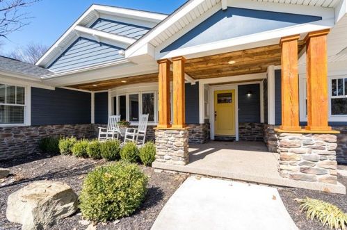 271 Zehner School Rd, Zelienople, PA 16063-2723
