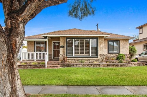 4632 Iroquois Ave, Lakewood, CA 90713-2714