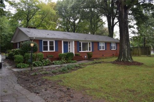 273 Milling Rd, Farmington, NC 27028-2704