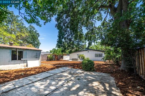 142 Diablo Ct, Concord CA  94523-1925 exterior