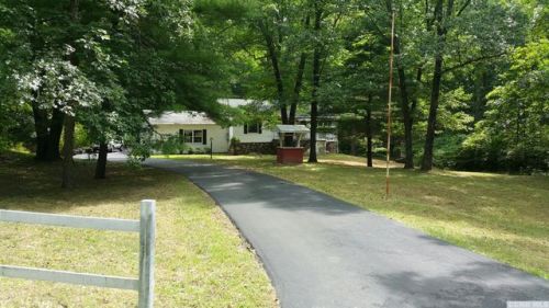 184 Doman Rd, Freehold, NY 12431-6026