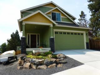 1085 9 St, Bend OR  97701-4436 exterior