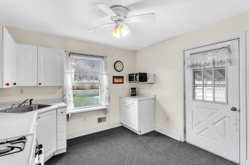 213 Penn St, Verona PA  15147-1024 exterior