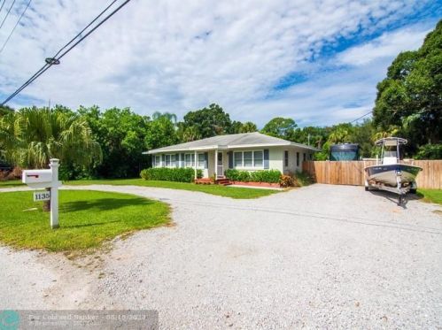 1135 20th Ave, Vero Beach, FL 32960-6713