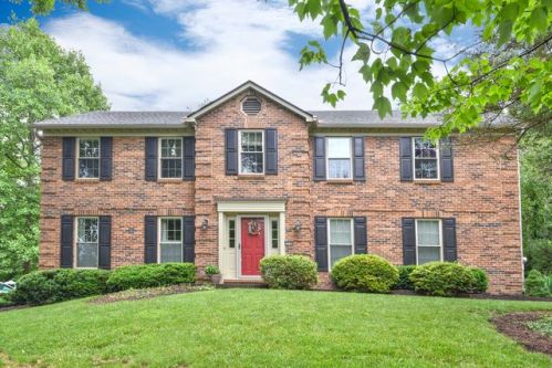 2336 Donnington Ln, Cincinnati, OH 45244-3716