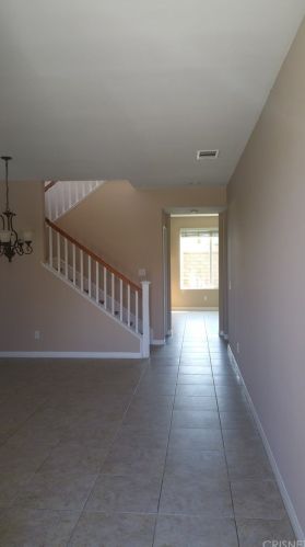 28712 Calle Plata, Santa Clarita, CA 91354-3021