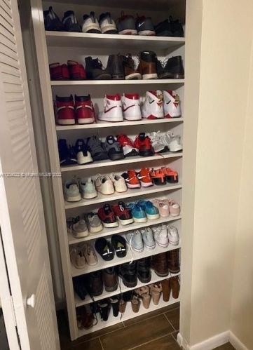 1350 123rd Ave, Hollywood FL 33026-4300 exterior