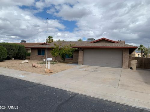 14207 51st Dr, Glendale, AZ 85306-4806