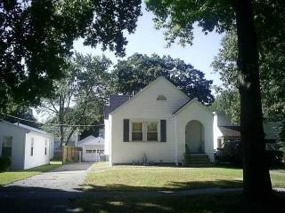2621 Grantwood Dr, Toledo, OH 43613-3809
