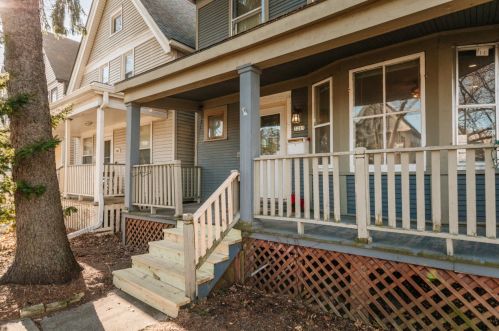 3285 Bartlett Ave, Milwaukee WI 53211-3024 exterior