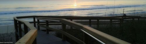 817 Oriole Cir, Sebastian FL  32976-7520 exterior