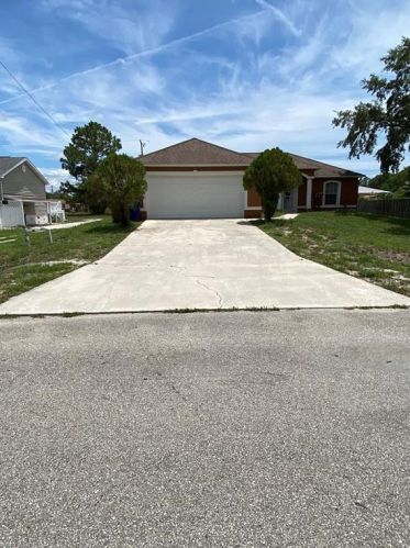 4207 4th St, Lehigh Acres, FL 33971-1710