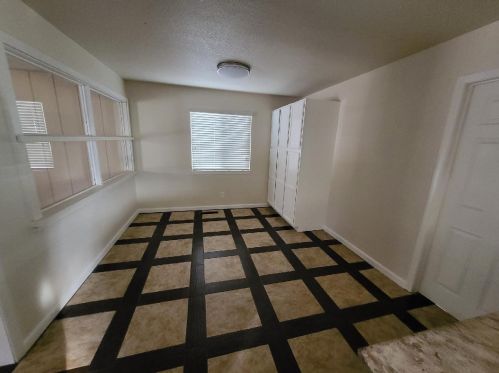 413 Turner Rd, Lodi CA  95240-0530 exterior