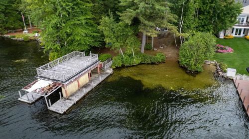 62 Roger St, Alton, NH 03810-4202