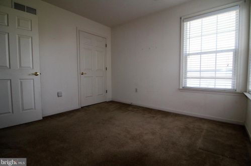 132 Parkers Dr, Dover DE  19904-1467 exterior