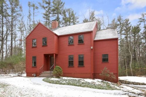 52 Winding Oaks Way, Boxford, MA 01921-2543