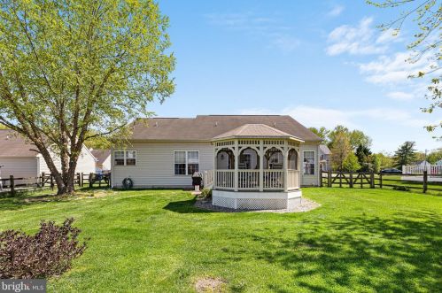330 Sunnyside Ln, Blackbird, DE 19734-9044