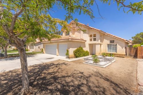1831 Sierra View Ave, Lancaster, CA 93535-3481