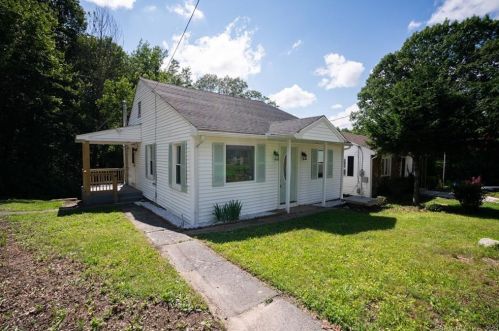 27 Summit View Rd, Terryville, CT 06786-7201