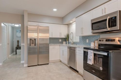 200 Jersey Rd, Lehigh Acres, FL 33936-6207