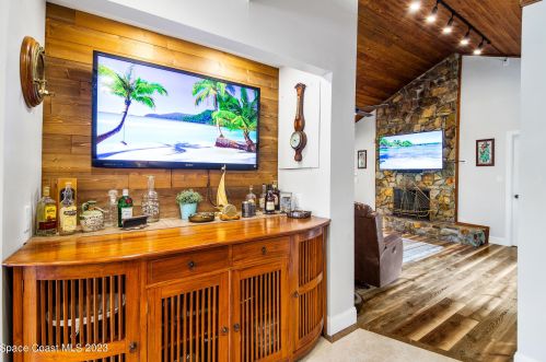 3605 Indian Riv Dr, Cocoa FL 32926-8704 exterior