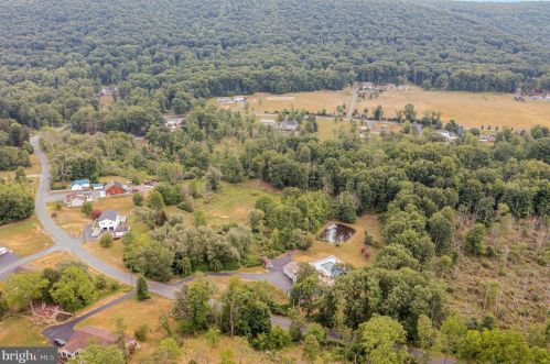385 Malones Rd, Ashland, PA 17921-9018
