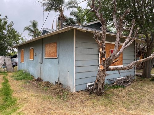 369 Van Koevering St, Rialto, CA 92376-5143