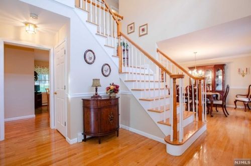 11 Lehigh Way, Oakland, NJ 07436-3503