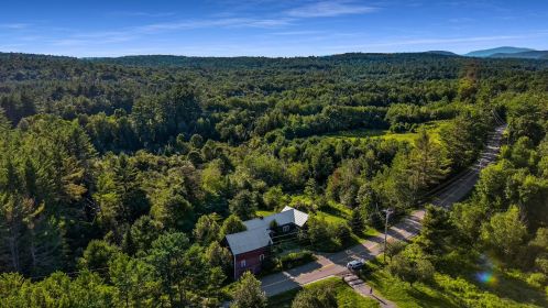 218 Nutting Rd, Sunapee, NH 03782-3724