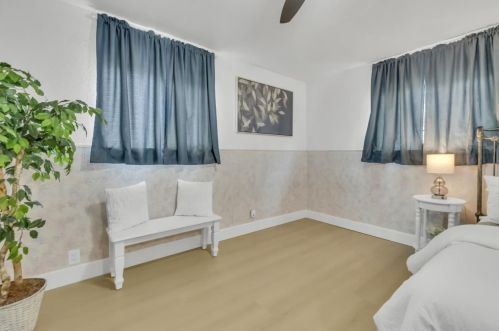 9020 Grove St, Elk Grove CA  95624-2318 exterior