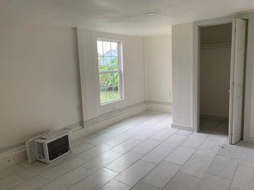 2202 67 St, Galveston TX 77551-1583 exterior