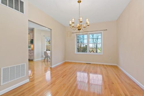 2301 Mohansic Ave, Yorktown Hgts NY  10598-3627 exterior