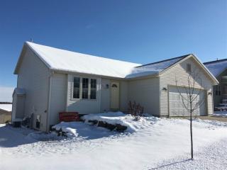 518 Shearer St, Edgerton, WI 53534-2161