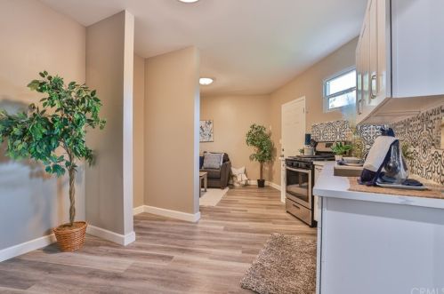 428 Gardenglen St, West Covina CA  91790-3123 exterior