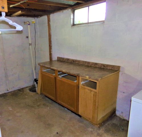 3422 Reaver Ave, Darbydale OH  43123-2028 exterior