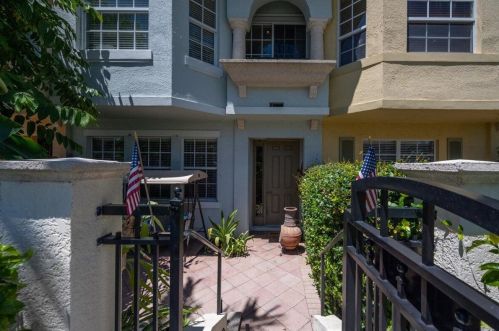 2524 Gardens Pkwy, West Palm Beach, FL 33410-2934
