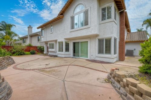 5015 Nighthawk Way, Oceanside CA 92056-5446 exterior