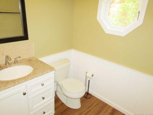 132 Turnbull Rd, New Hartford CT  06057-4136 exterior