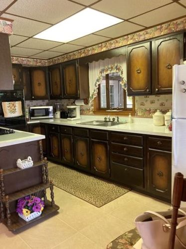 2631 Springfield Pike, Connellsville PA  15425-6429 exterior