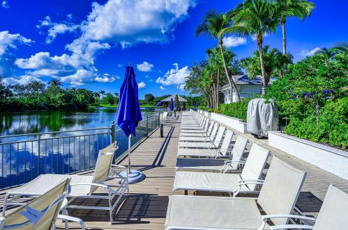 3910 Deer Crossing Ct, Naples FL  34114-9498 exterior