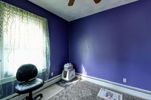 104 Arnold St, Lincoln RI  02865-1936 exterior